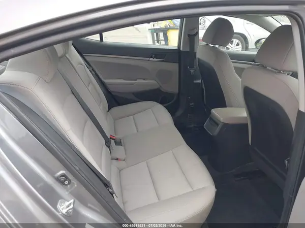 KMHD74LF4HU382568 2017 HYUNDAI ELANTRA - Image 8