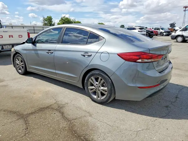 KMHD74LF4HU384482 2017 HYUNDAI ELANTRA - Image 2