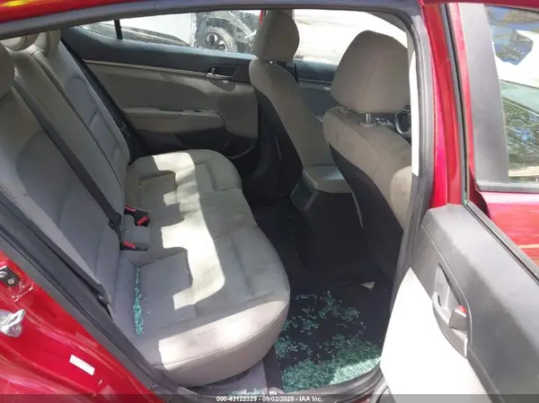 KMHD74LF4HU391674 2017 HYUNDAI ELANTRA - Image 8