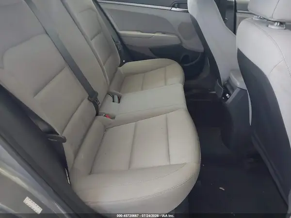 KMHD74LF4HU396020 2017 HYUNDAI ELANTRA - Image 8
