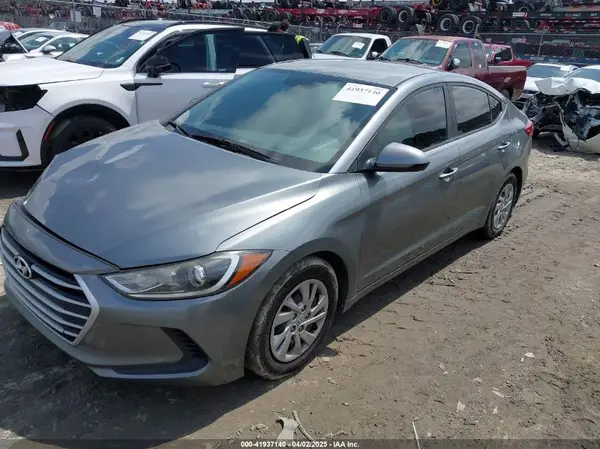 KMHD74LF4HU421224 2017 HYUNDAI ELANTRA - Image 2
