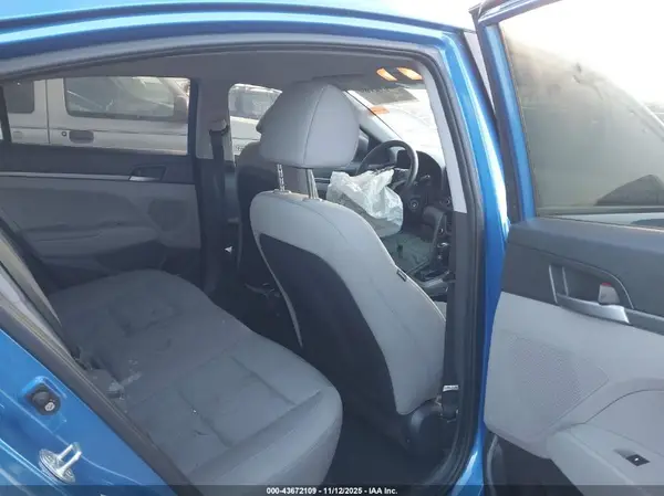 KMHD74LF4HU429033 2017 HYUNDAI ELANTRA - Image 8