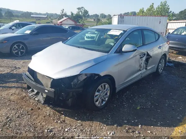 KMHD74LF4HU433096 2017 HYUNDAI ELANTRA - Image 2