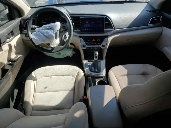 KMHD74LF4JU445402 2018 HYUNDAI ELANTRA - Image 8