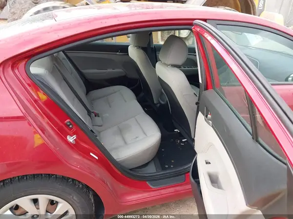 KMHD74LF4JU452799 2018 HYUNDAI ELANTRA - Image 8