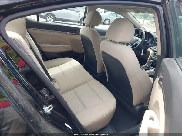 KMHD74LF4JU519255 2018 HYUNDAI ELANTRA - Image 8