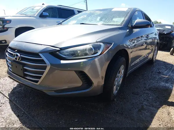 KMHD74LF4JU523984 2018 HYUNDAI ELANTRA - Image 2