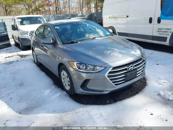 KMHD74LF4JU572781 2018 HYUNDAI ELANTRA - Image 1
