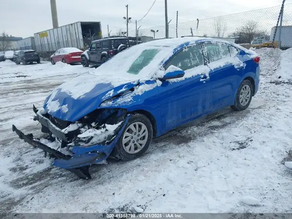 KMHD74LF4JU591525 2018 HYUNDAI ELANTRA - Image 2