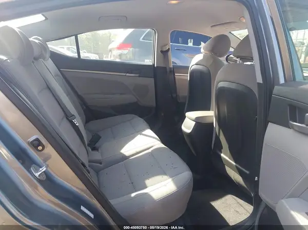 KMHD74LF4JU594344 2018 HYUNDAI ELANTRA - Image 8