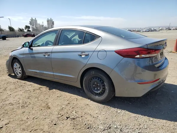KMHD74LF4JU609795 2018 HYUNDAI ELANTRA - Image 2