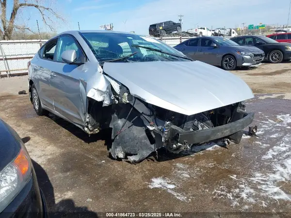 KMHD74LF4KU752909 2019 HYUNDAI ELANTRA - Image 1