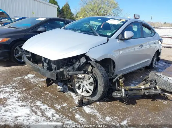 KMHD74LF4KU752909 2019 HYUNDAI ELANTRA - Image 2