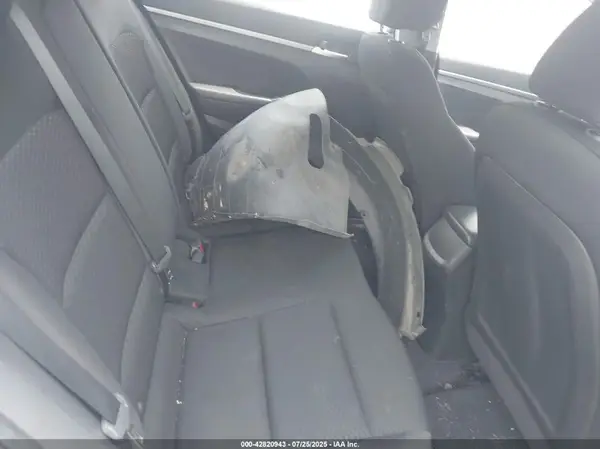 KMHD74LF4KU764171 2019 HYUNDAI ELANTRA - Image 8
