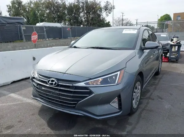 KMHD74LF4KU810338 2019 HYUNDAI ELANTRA - Image 2