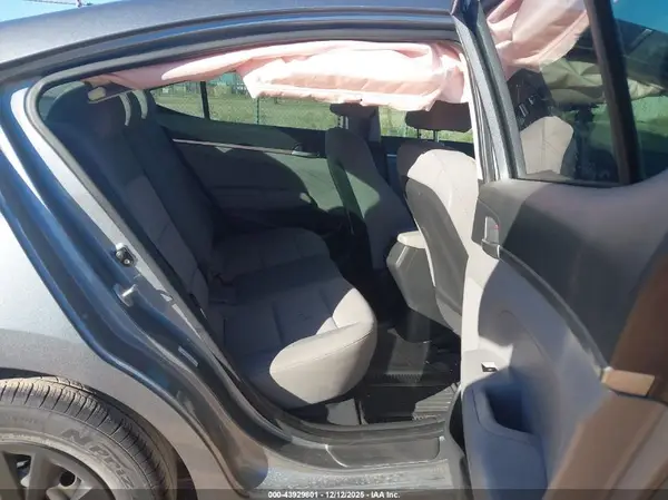 KMHD74LF4KU810842 2019 HYUNDAI ELANTRA - Image 8