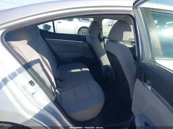 KMHD74LF4KU832162 2019 HYUNDAI ELANTRA - Image 8