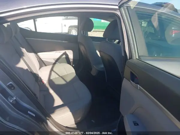 KMHD74LF4KU833618 2019 HYUNDAI ELANTRA - Image 8