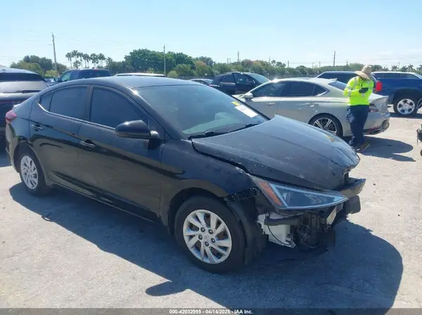KMHD74LF4KU839046 2019 HYUNDAI ELANTRA - Image 1