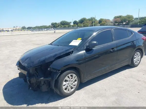 KMHD74LF4KU839046 2019 HYUNDAI ELANTRA - Image 2