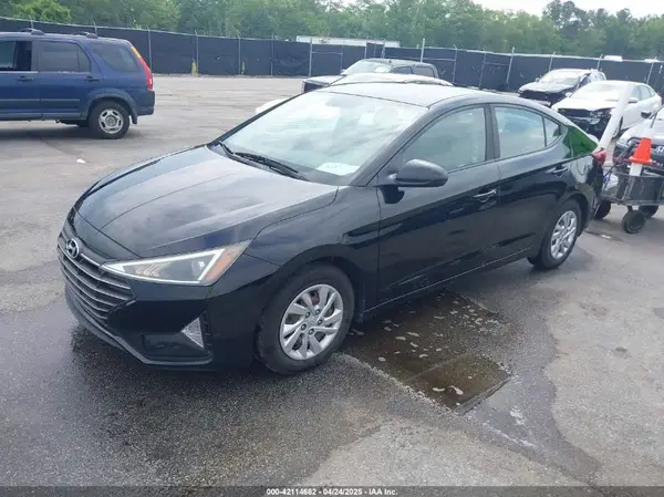 KMHD74LF4KU843193 2019 HYUNDAI ELANTRA - Image 2