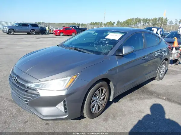 KMHD74LF4KU868675 2019 HYUNDAI ELANTRA - Image 2