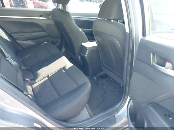 KMHD74LF4KU868675 2019 HYUNDAI ELANTRA - Image 8