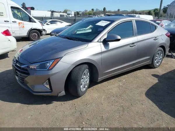 KMHD74LF4LU905869 2020 HYUNDAI ELANTRA - Image 2