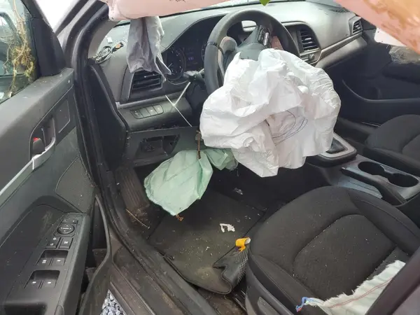 KMHD74LF4LU906021 2020 HYUNDAI ELANTRA - Image 8