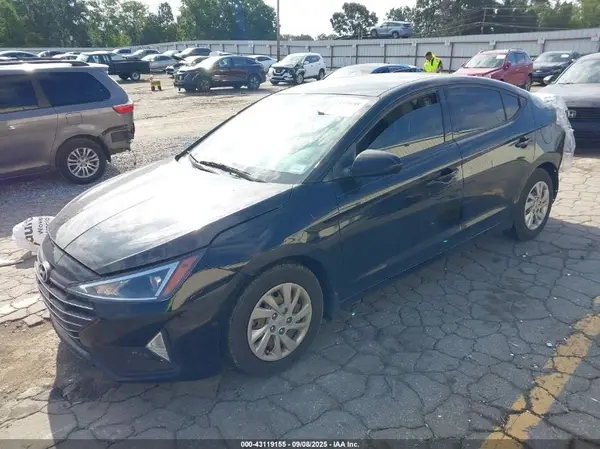 KMHD74LF4LU913647 2020 HYUNDAI ELANTRA - Image 2