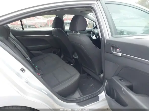 KMHD74LF4LU952061 2020 HYUNDAI ELANTRA - Image 8