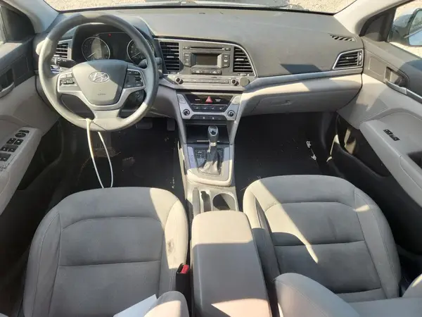 KMHD74LF5HU071134 2017 HYUNDAI ELANTRA - Image 8