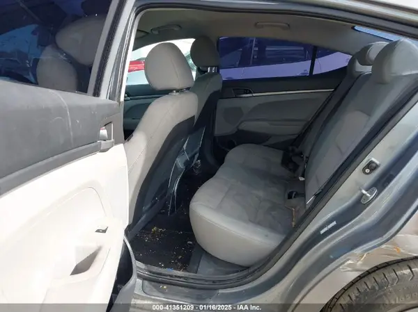 KMHD74LF5HU081193 2017 HYUNDAI ELANTRA - Image 8