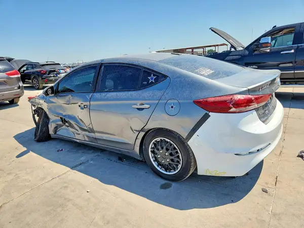 KMHD74LF5HU081405 2017 HYUNDAI ELANTRA - Image 2