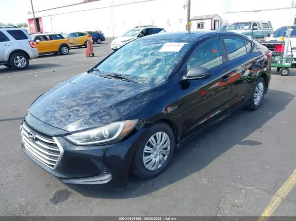 KMHD74LF5HU084689 2017 HYUNDAI ELANTRA - Image 2