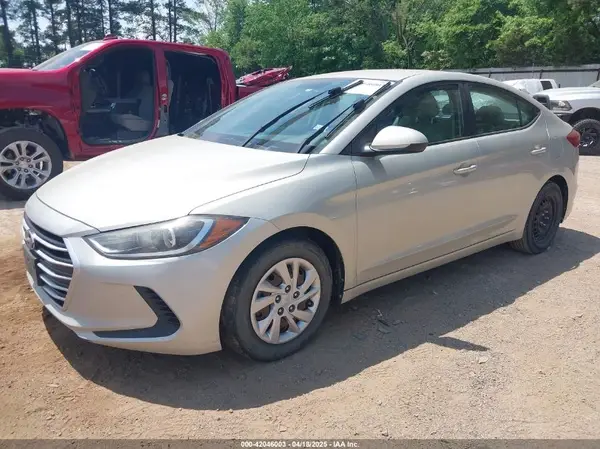KMHD74LF5HU086894 2017 HYUNDAI ELANTRA - Image 2