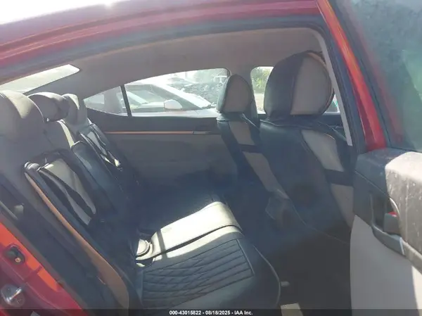 KMHD74LF5HU088774 2017 HYUNDAI ELANTRA - Image 8