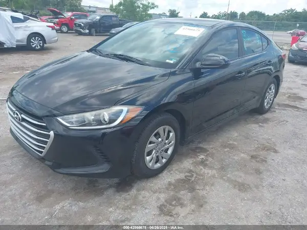 KMHD74LF5HU090492 2017 HYUNDAI ELANTRA - Image 2
