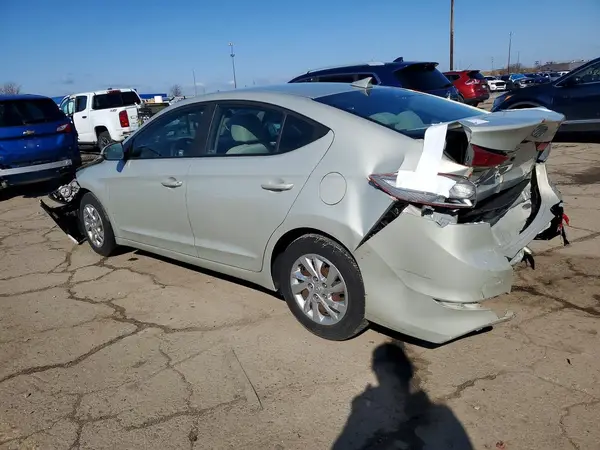 KMHD74LF5HU092081 2017 HYUNDAI ELANTRA - Image 2