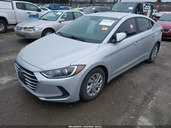 KMHD74LF5HU093179 2017 HYUNDAI ELANTRA - Image 2