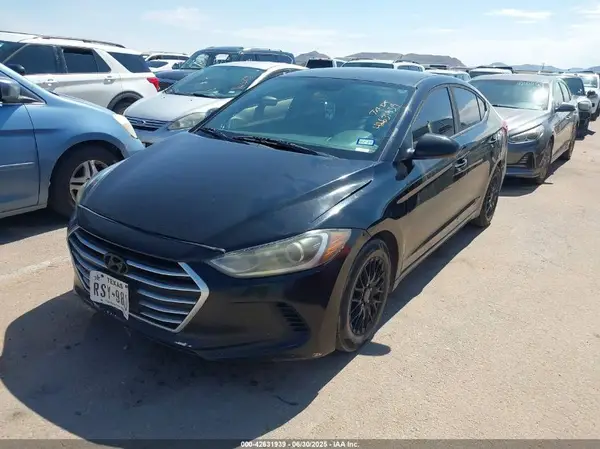 KMHD74LF5HU095899 2017 HYUNDAI ELANTRA - Image 2