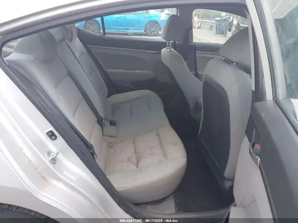 KMHD74LF5HU109722 2017 HYUNDAI ELANTRA - Image 8