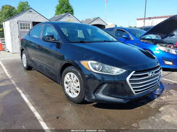 KMHD74LF5HU122504 2017 HYUNDAI ELANTRA - Image 1