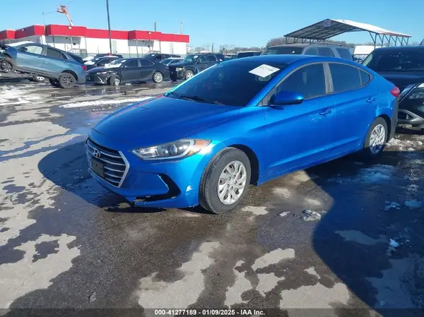 KMHD74LF5HU123071 2017 HYUNDAI ELANTRA - Image 2