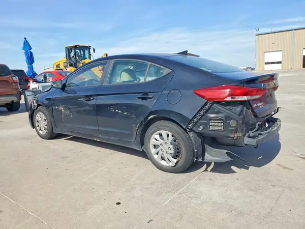 KMHD74LF5HU123698 2017 HYUNDAI ELANTRA - Image 2