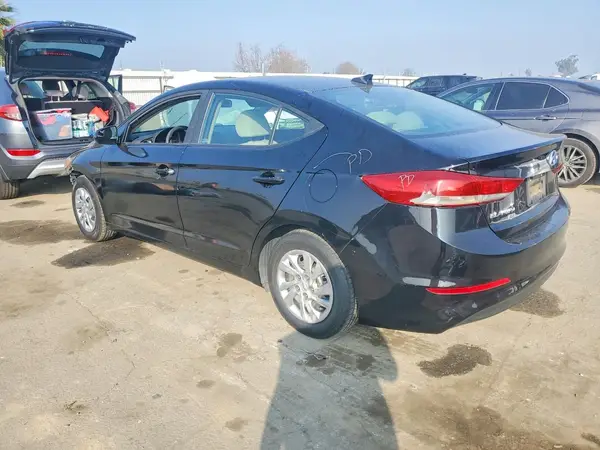 KMHD74LF5HU146950 2017 HYUNDAI ELANTRA - Image 2