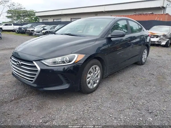 KMHD74LF5HU210811 2017 HYUNDAI ELANTRA - Image 2