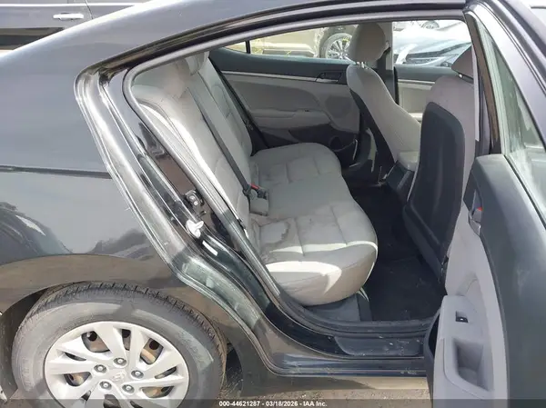 KMHD74LF5HU329894 2017 HYUNDAI ELANTRA - Image 8