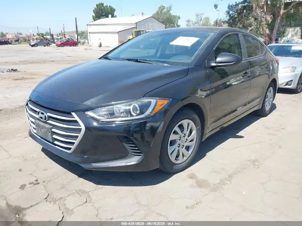 KMHD74LF5HU347490 2017 HYUNDAI ELANTRA - Image 2