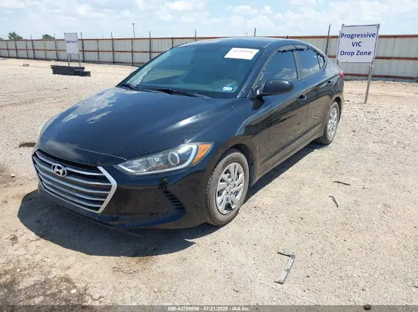 KMHD74LF5HU367223 2017 HYUNDAI ELANTRA - Image 2